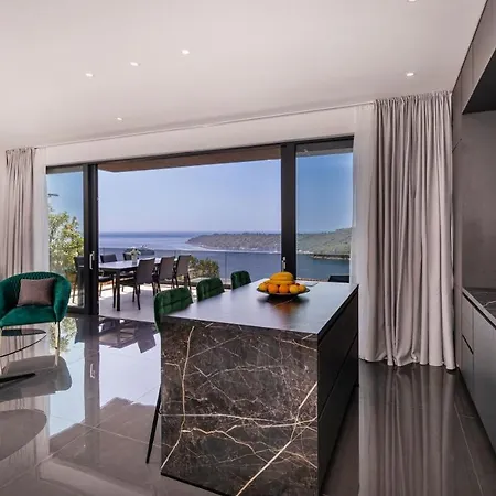 5 Star Luxury Seaview Apartamento *